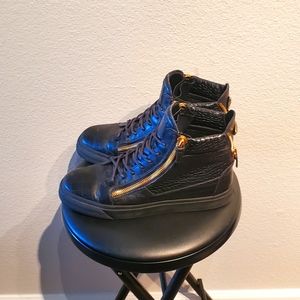 Giuseppe Zanotti Black and Gold Croc